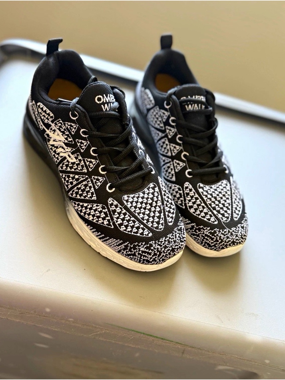 Omega Walk Unisex Low Top Lace-Up Athletic Sneakers Black/White Geometric